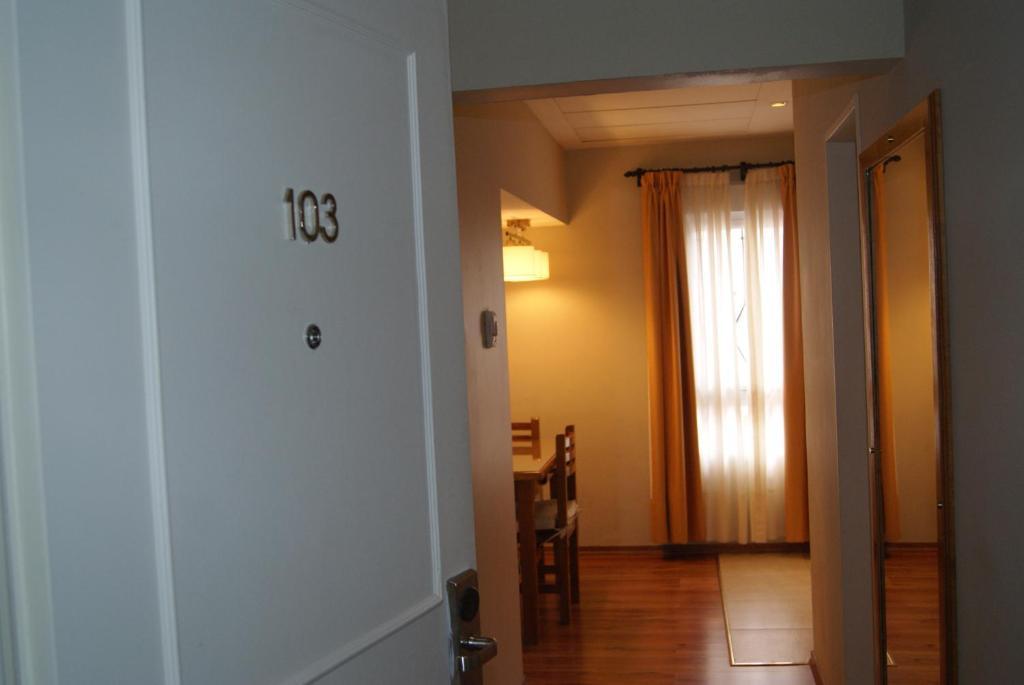 Patagonia Suites Trelew Buitenkant foto
